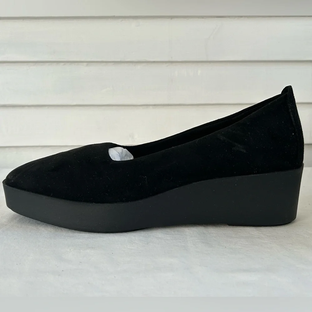 AEROSOLES Black Cowley Wedge Slip -On  Women's  Sz 10